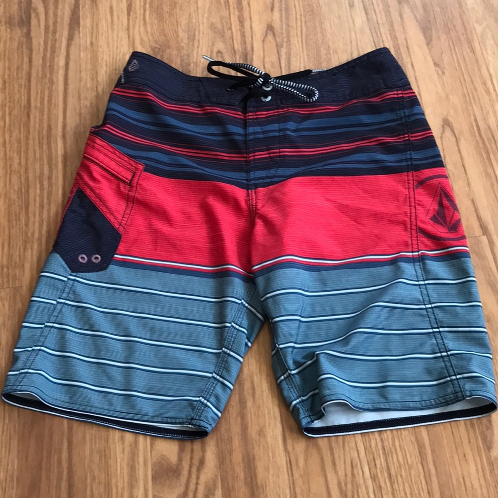 Volcom swim  Trunks boys size 27 mod tech